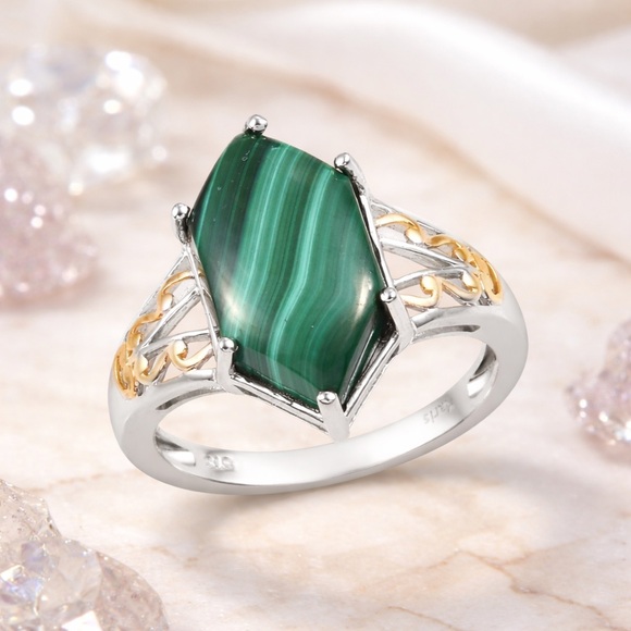 Jewelry - African Malachite Ring 18K Yellow Gold & Platinum Bond |Antique Design | Size 8